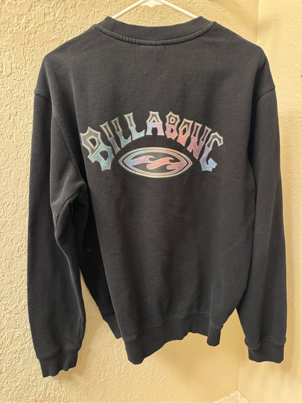 Billabong Black Crewneck with Pastel Multicolor Logo